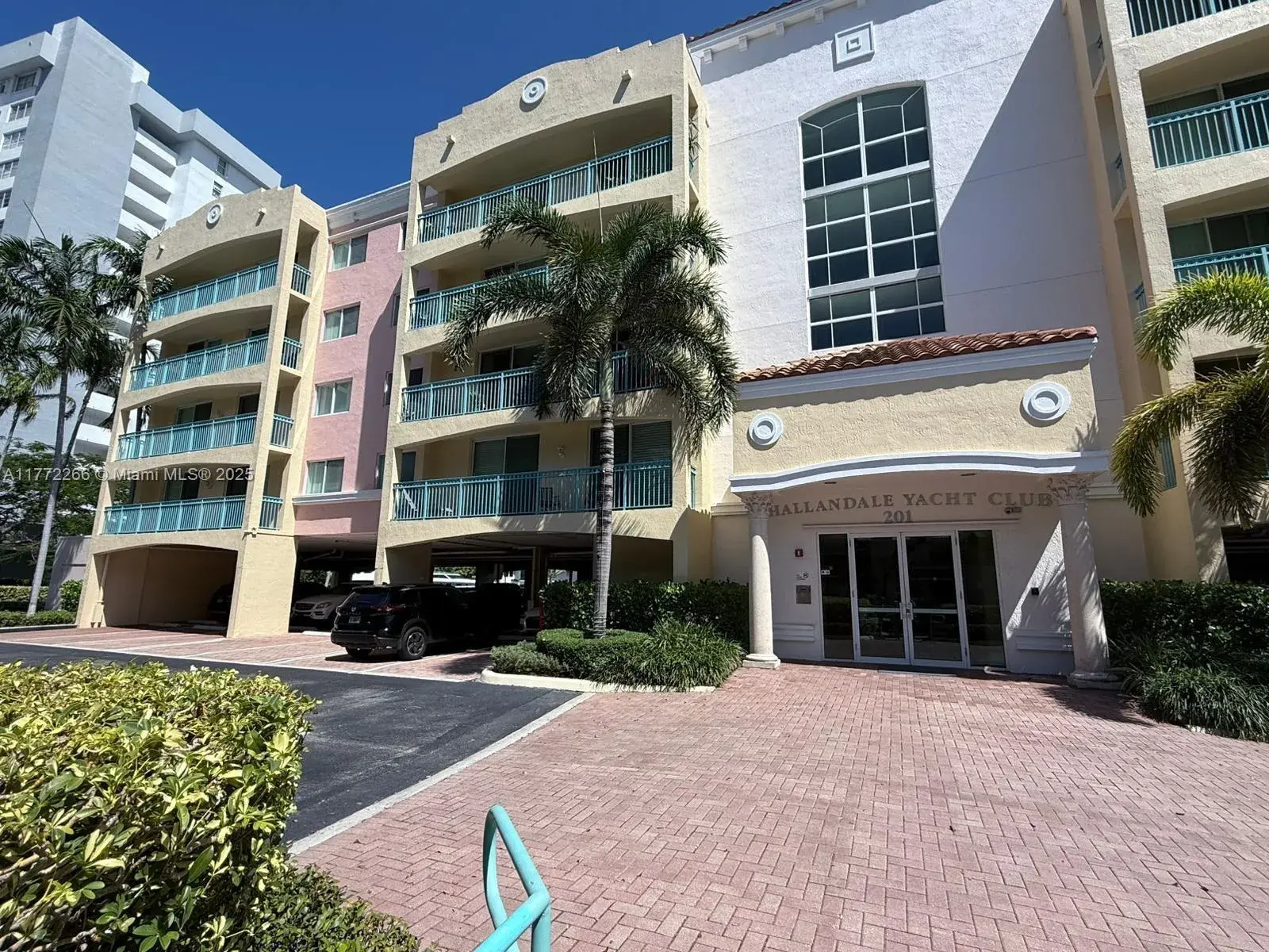 201 Golden Isles Dr # 311, Hallandale Beach FL 33009