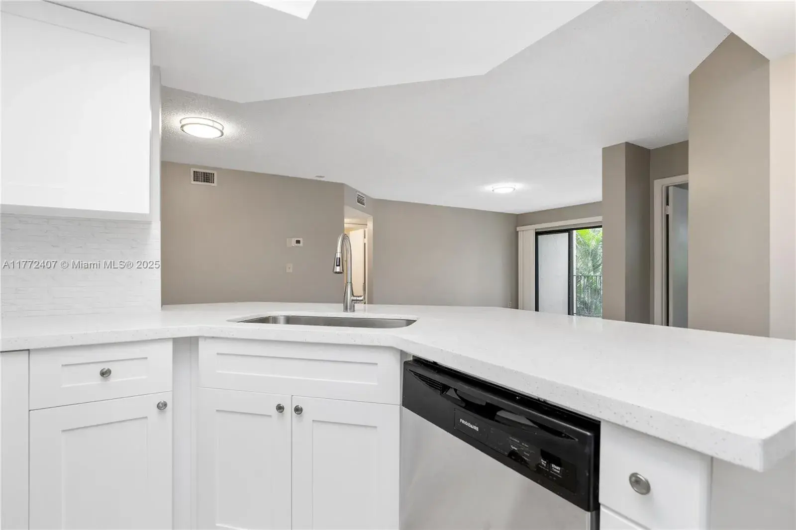 9188 W Atlantic Blvd # 1521, Coral Springs FL 33071