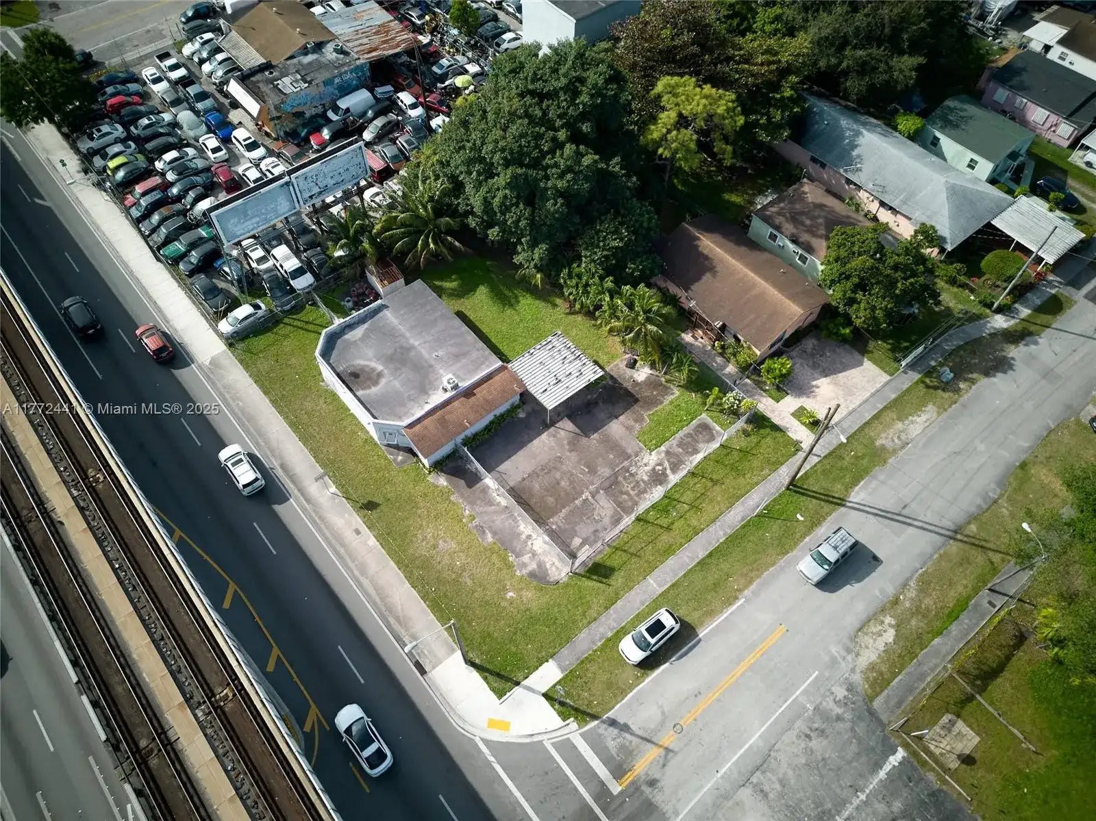 5832 NW 27th Ave, Miami FL 33142 photo 2