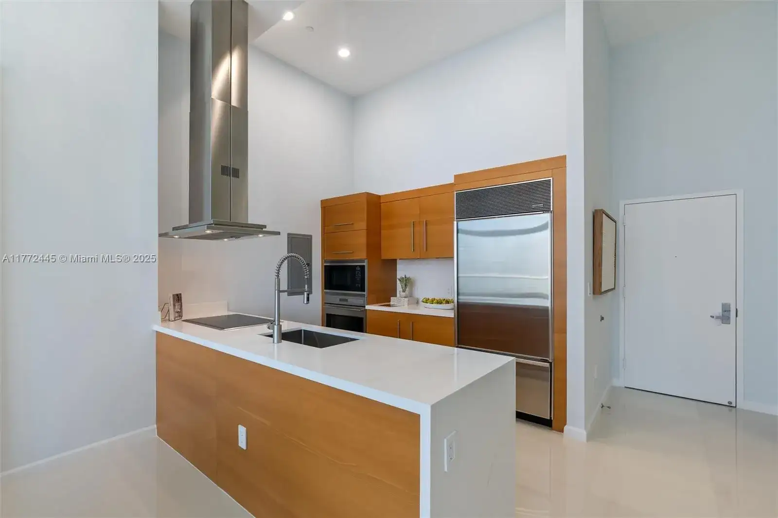 495 Brickell Ave # 2203, Miami FL 33131 photo 5