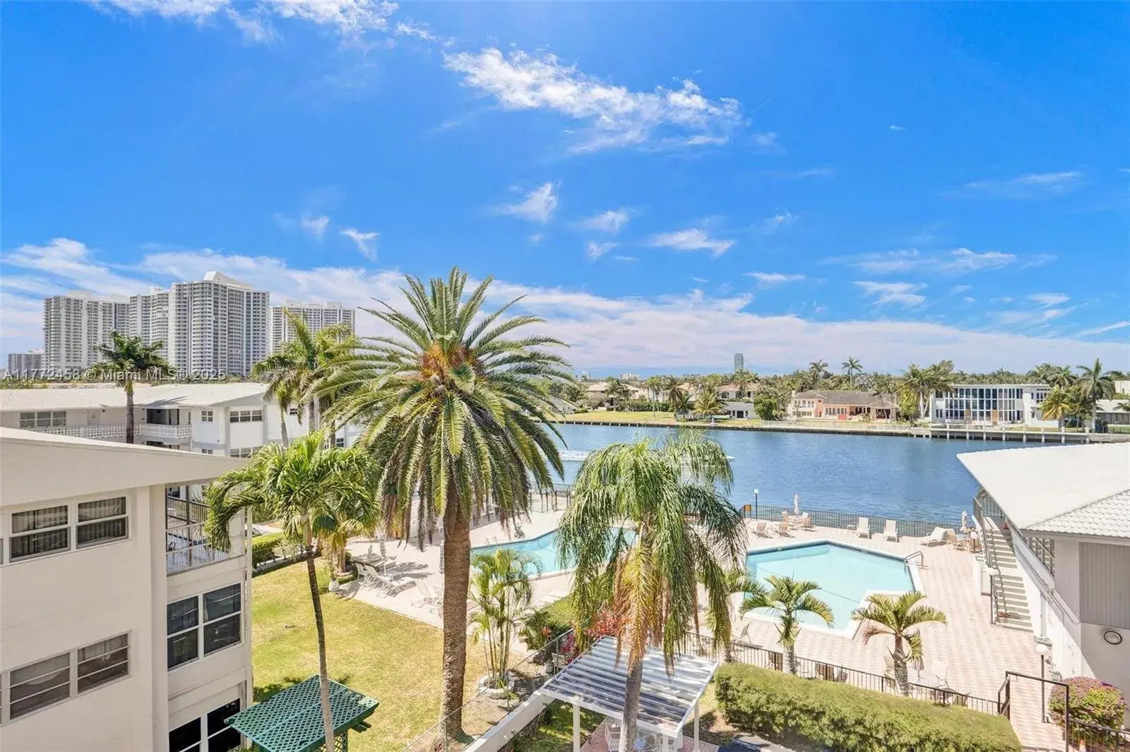 3113 S Ocean Dr # 410, Hallandale Beach FL 33009