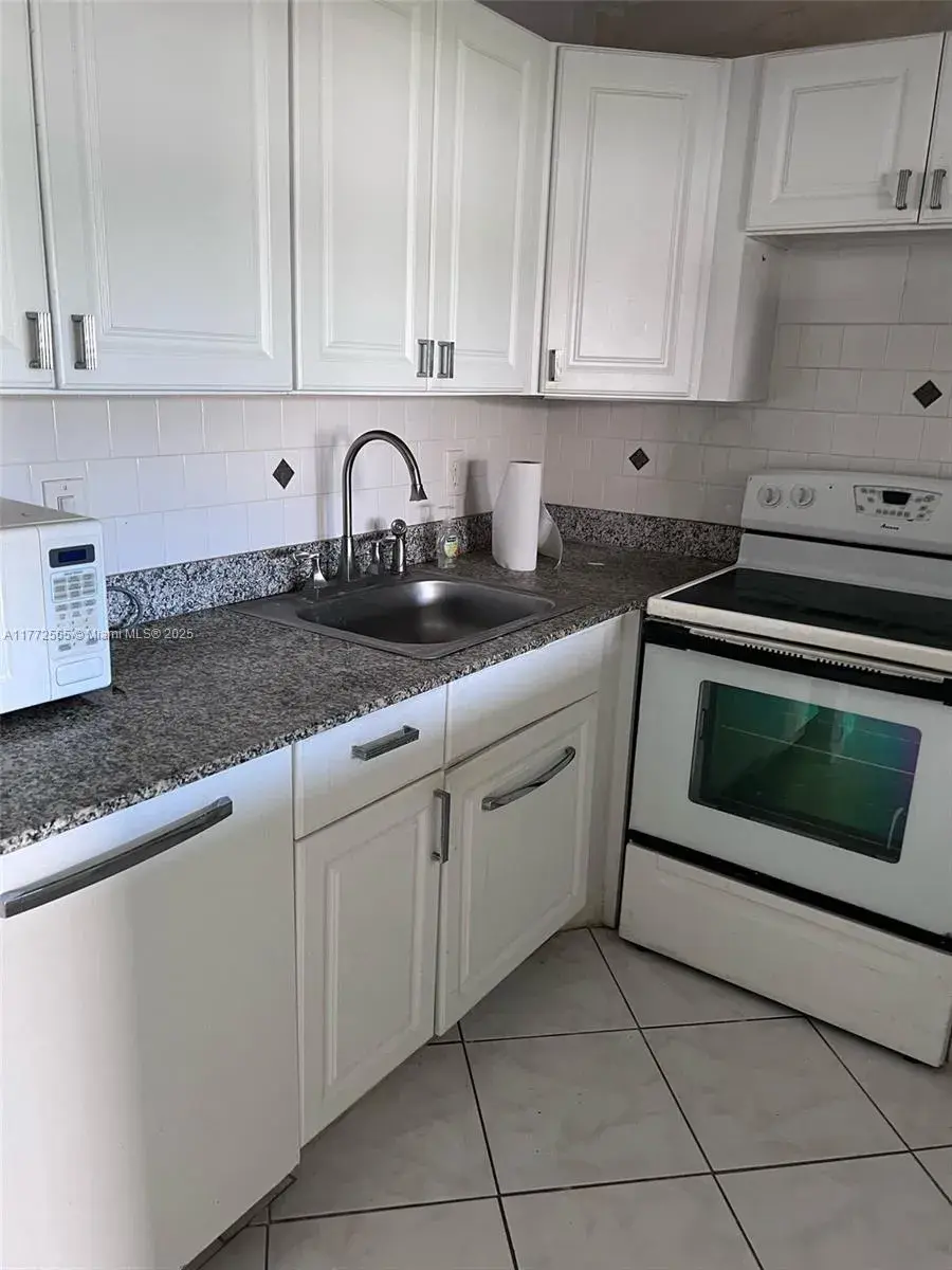 90 Fanshaw C # 90, Boca Raton FL 33434