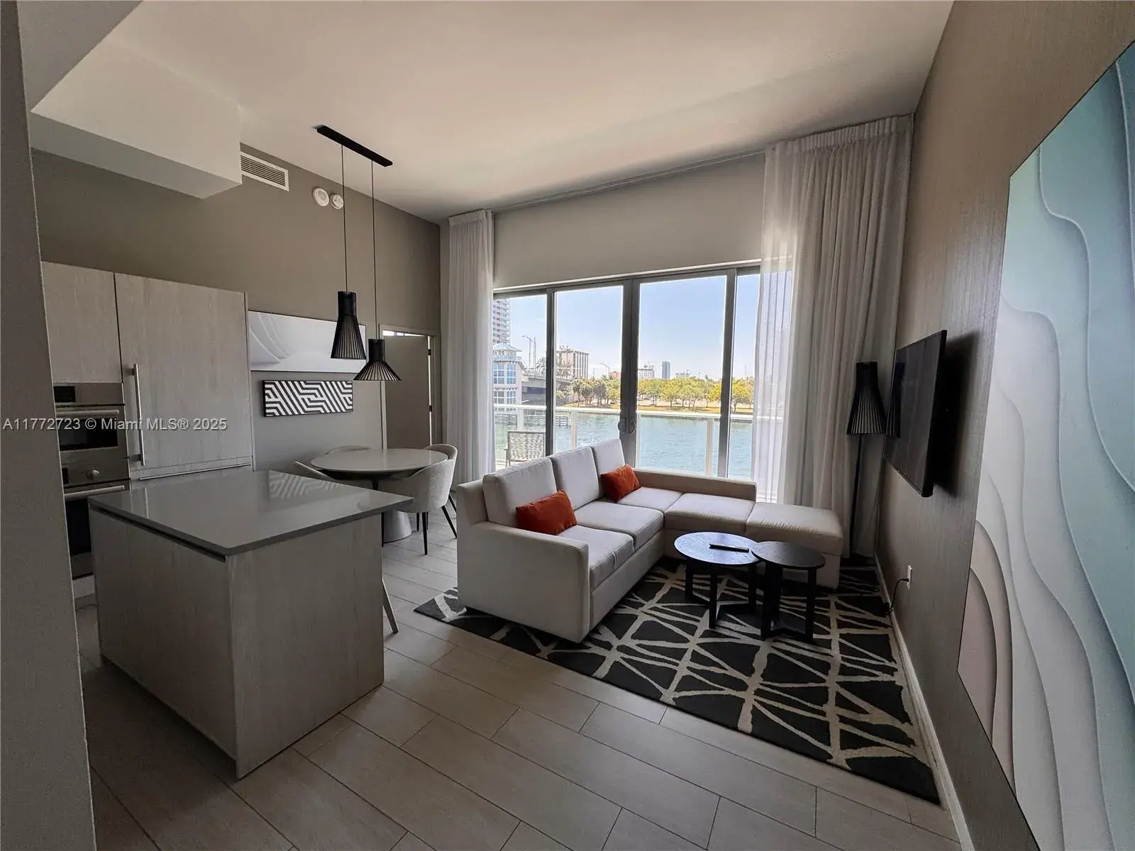 4010 S Ocean Dr # R204, Hollywood FL 33019