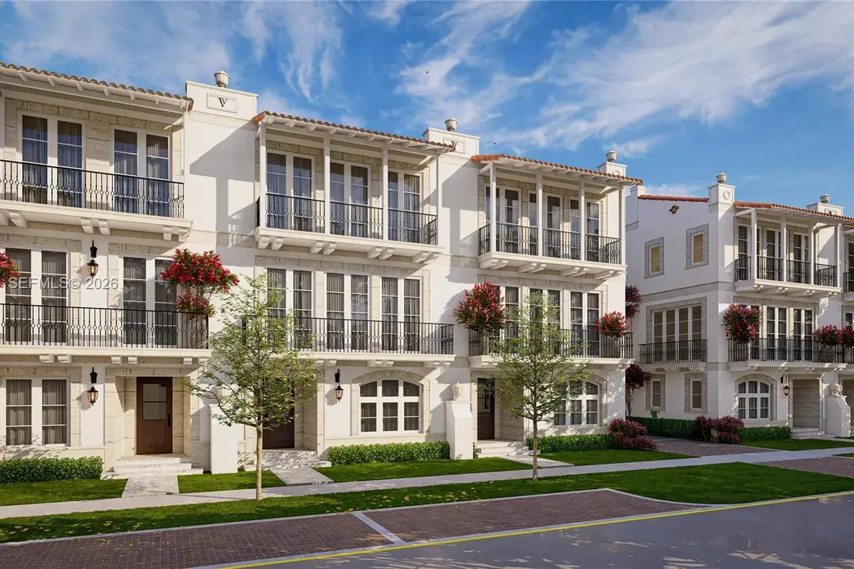 915 Palermo Ave # 1, Coral Gables FL 33134