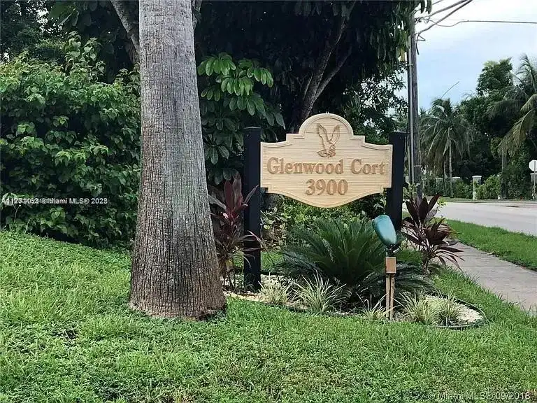 3900 SW 52nd Ave # 601, Pembroke Park FL 33023