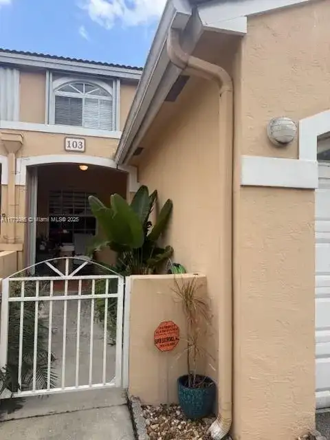 14621 Balgowan Rd # 3, Miami Lakes FL 33016 photo 5