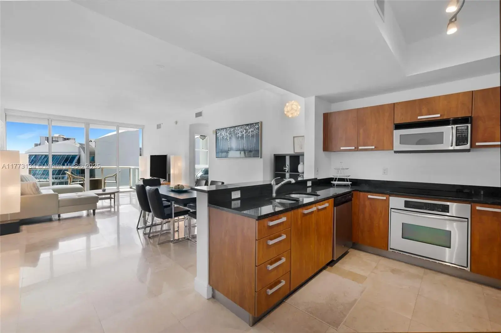 3131 NE 188th St # 910, Aventura FL 33180