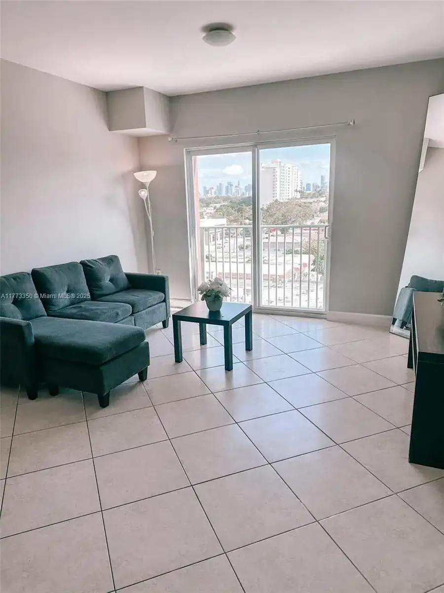 2280 SW 32nd Ave # 510, Miami FL 33145 photo 3