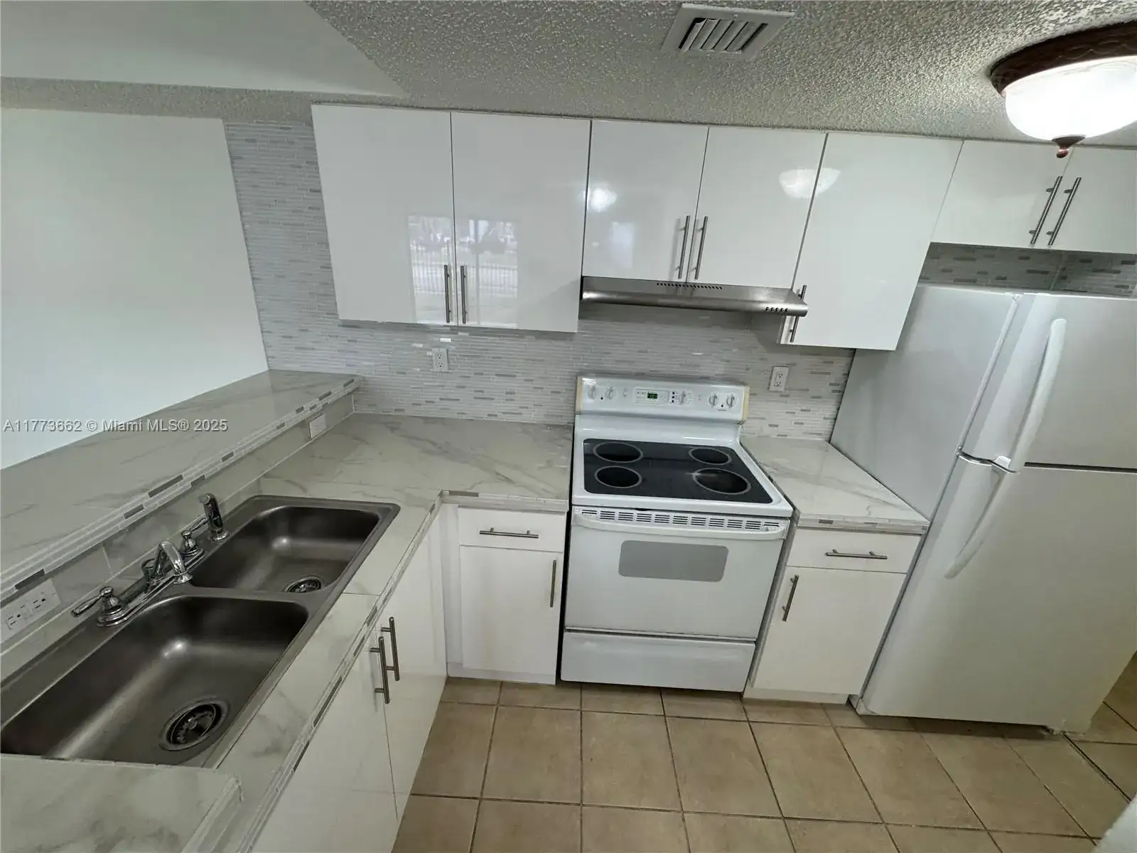 7135 NW 179th St # 110, Hialeah FL 33015 photo 4
