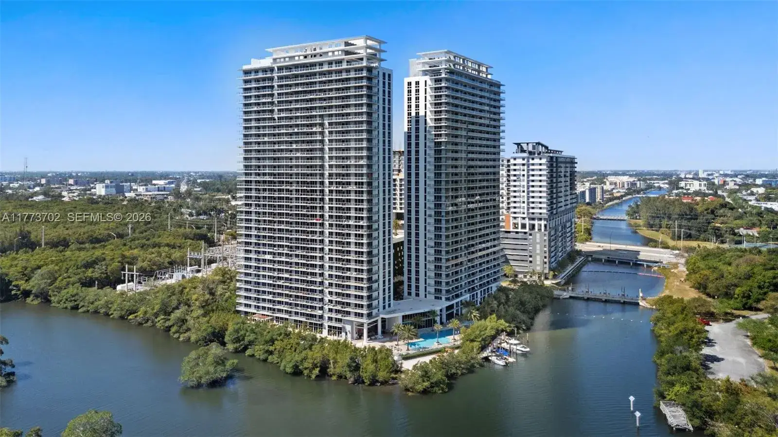 16385 Biscayne Blvd # 1019, North Miami Beach FL 33160