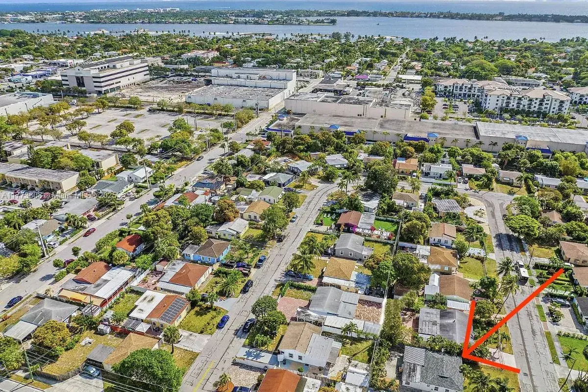 621 Hudson Rd, West Palm Beach FL 33405