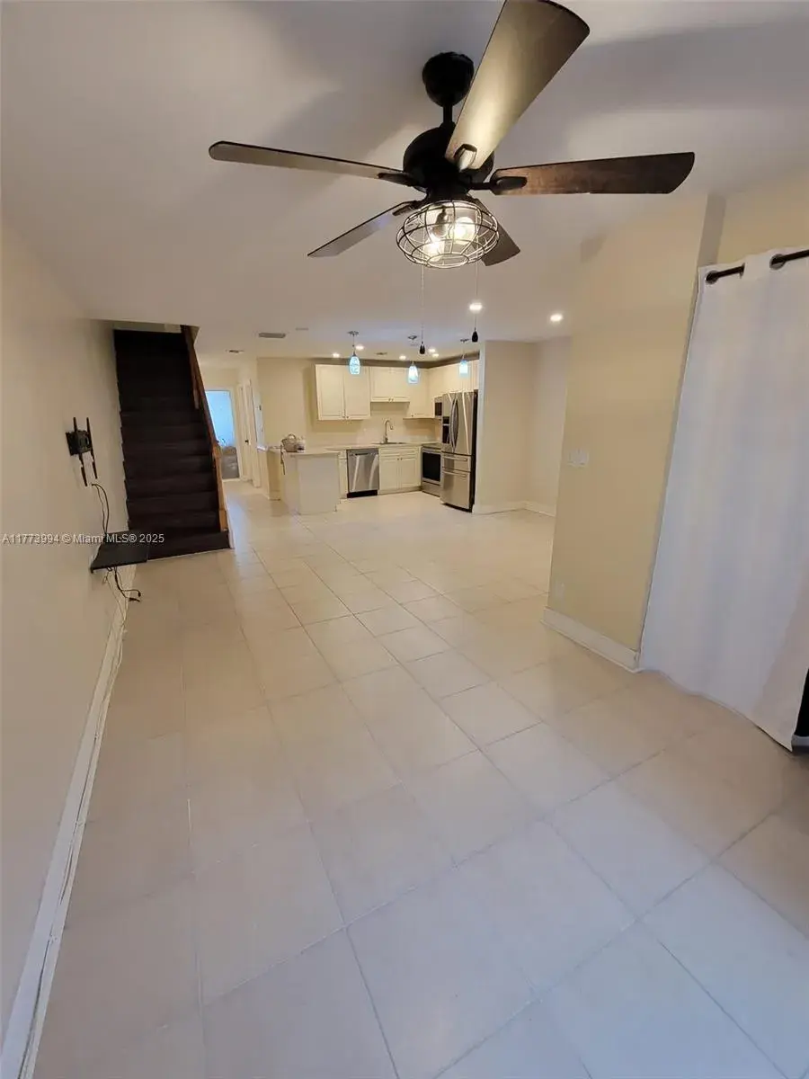 8700 NW 40th St # 8700, Coral Springs FL 33065