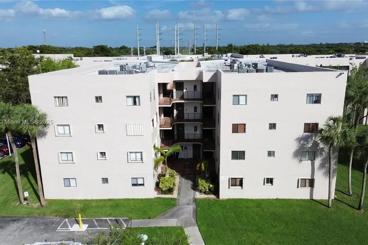 8500 SW 133rd Ave Rd # 320, Miami FL 33183