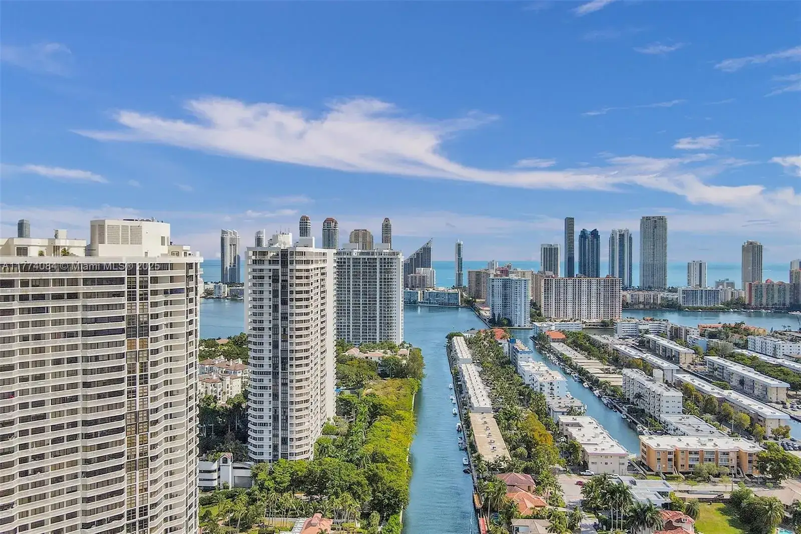 2000 Island Blvd # 503, Aventura FL 33160 photo 4