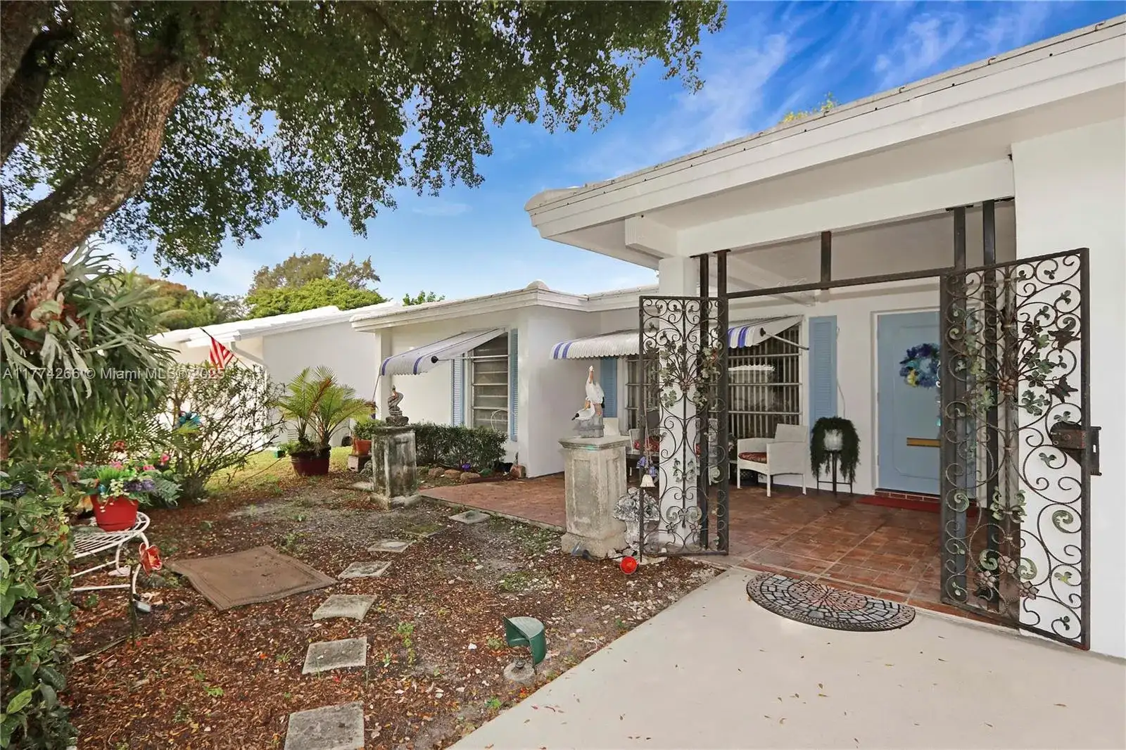2661 NW 4th Ave, Pompano Beach FL 33064 photo 3
