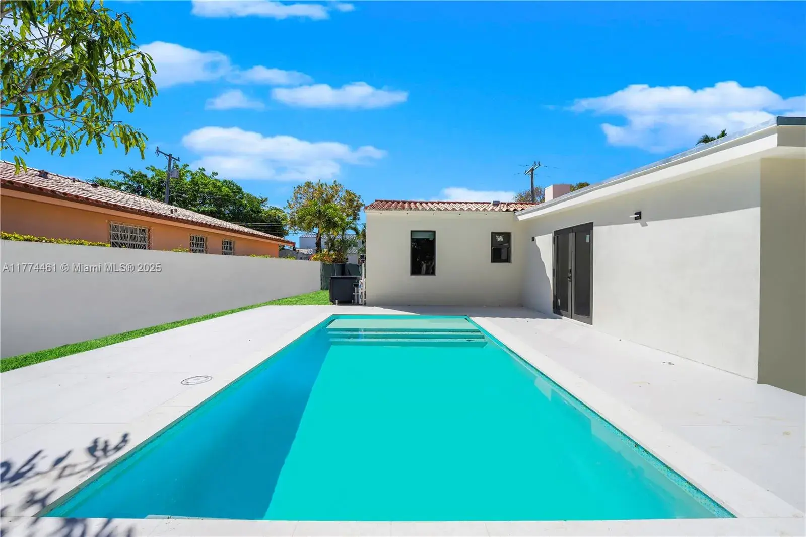 1277 SW 19th St # 1277, Miami FL 33145