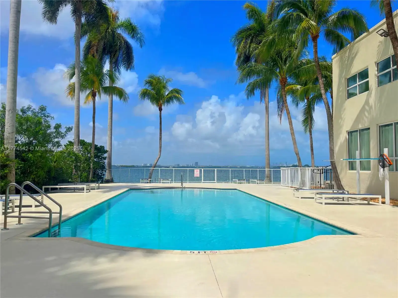 1625 Kennedy Cswy # 603F, North Bay Village FL 33141 photo 3