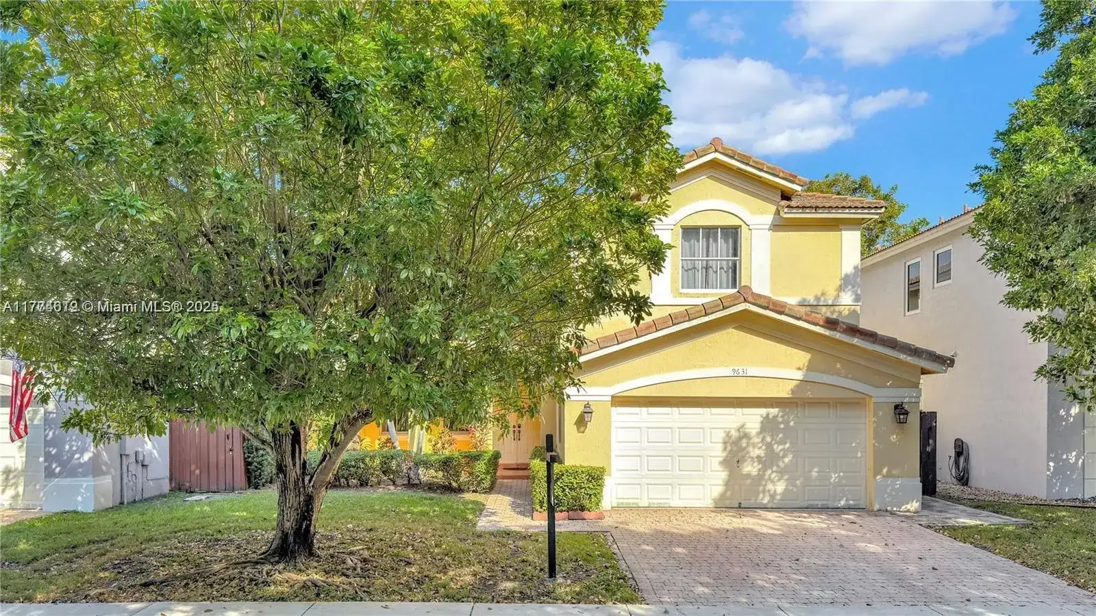 9631 NW 45th St, Doral FL 33178 photo 2
