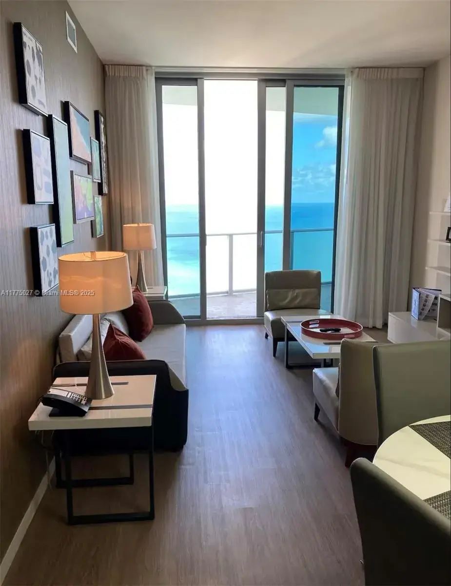4111 S Ocean Dr, Hollywood FL 33019