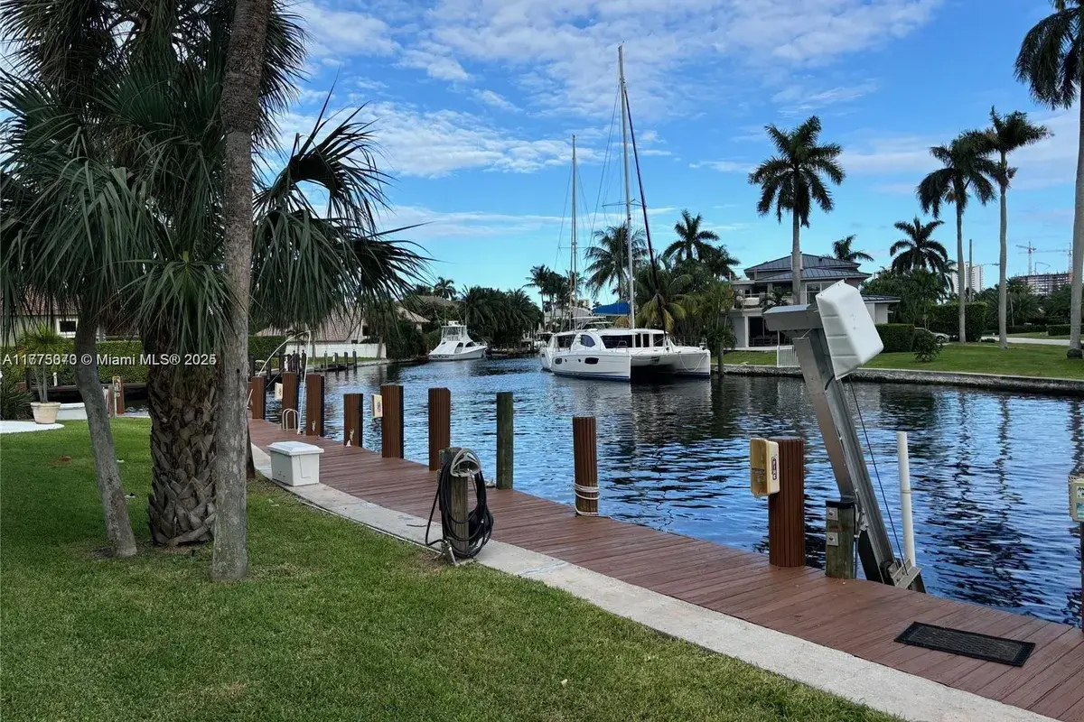 810 SE 22nd Ave # 104, Pompano Beach FL 33062