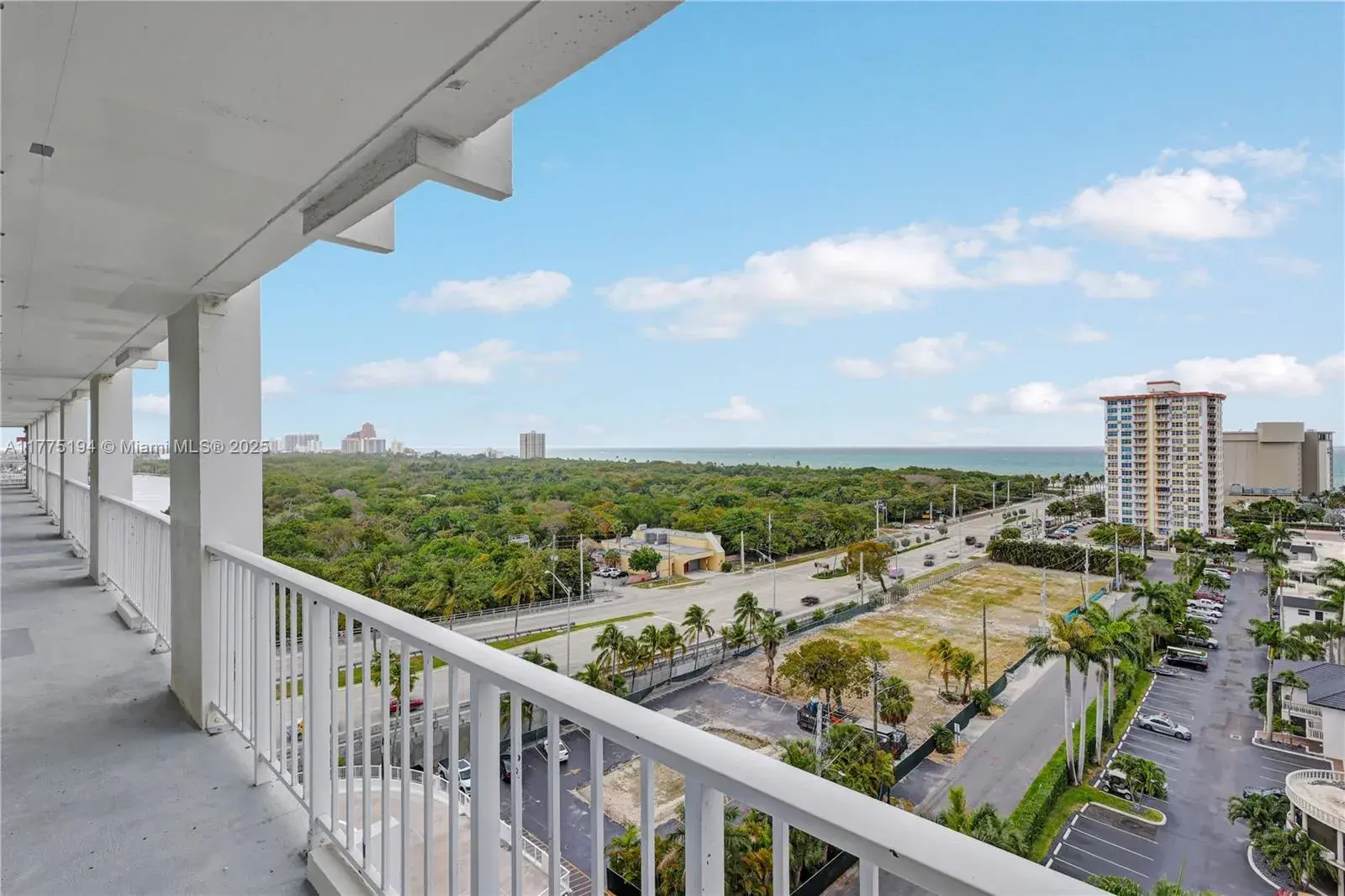 2800 E Sunrise Blvd, Fort Lauderdale FL 33304