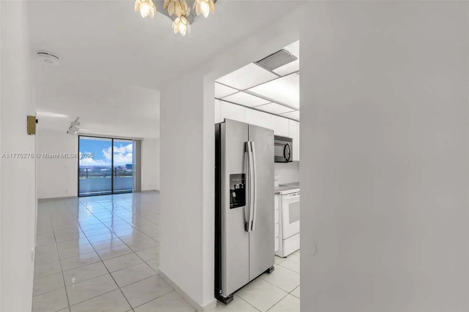 600 Three Islands Blvd # 1207, Hallandale Beach FL 33009