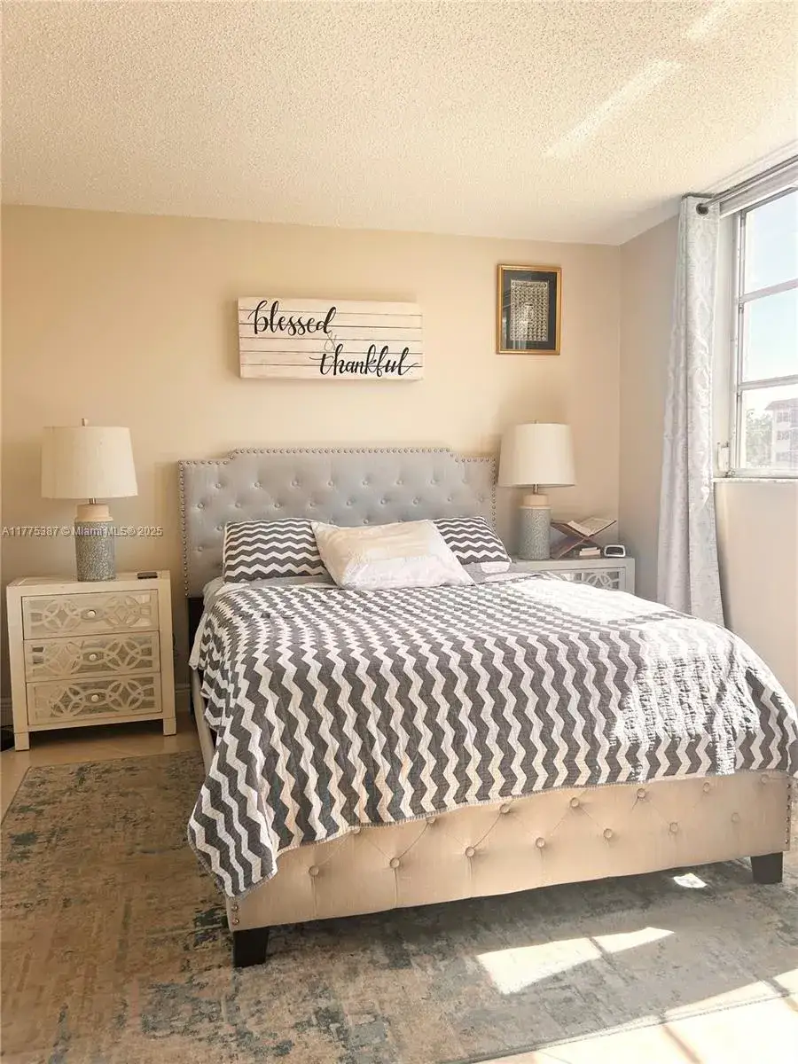 361 S Hollybrook Dr # 104, Pembroke Pines FL 33025