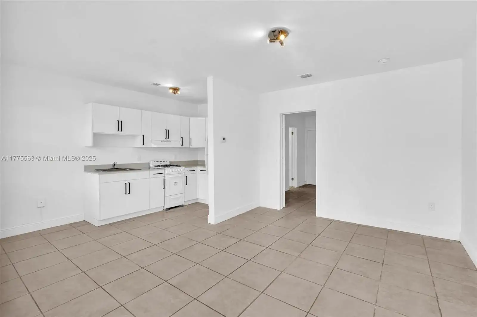 740 84th St # 2, Miami Beach FL 33141 photo 4