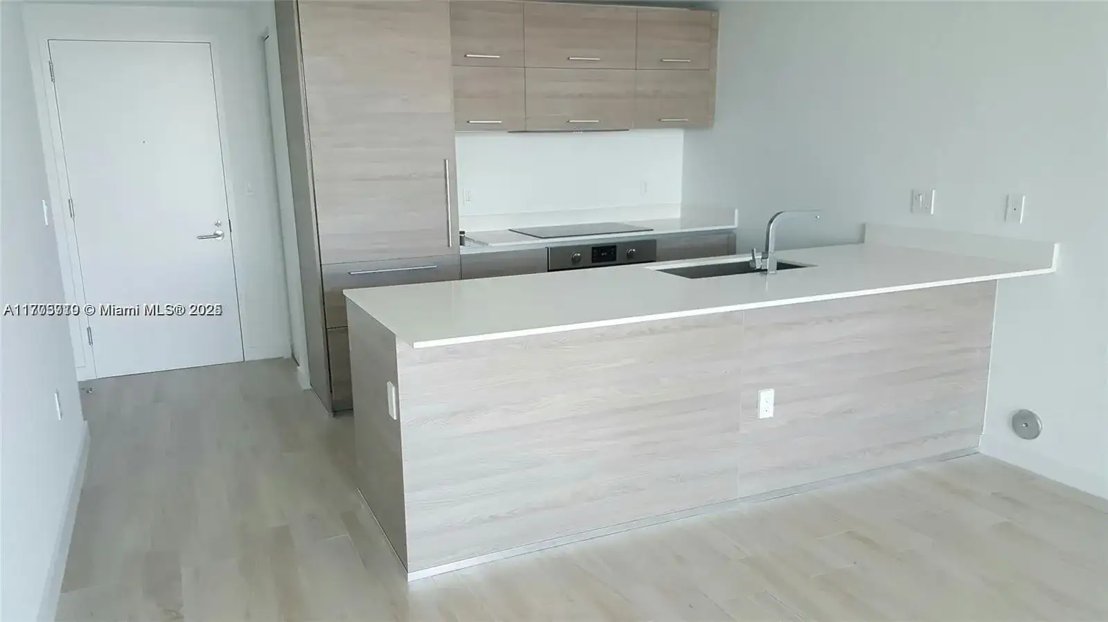 1300 S Miami Ave # 4411, Miami FL 33130 photo 2