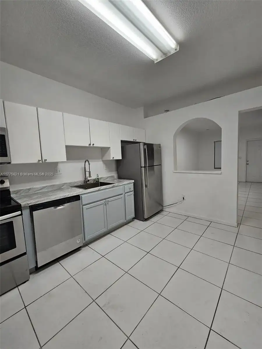 6900 NW 179th St # 1, Hialeah FL 33015 photo 2