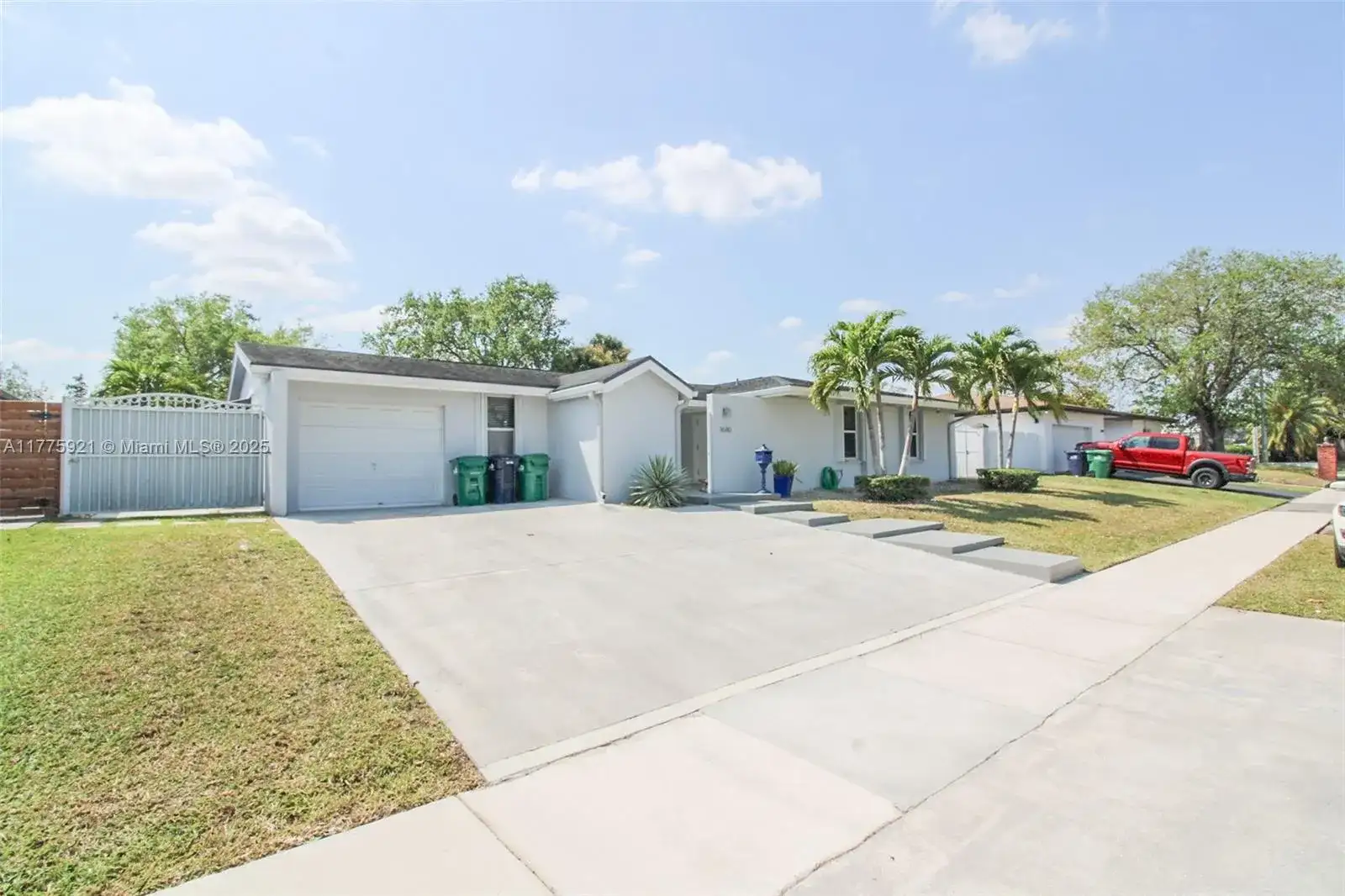 9680 SW 77th St, Miami FL 33173 photo 2