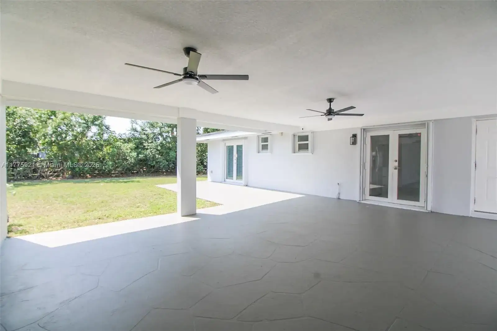 9680 SW 77th St, Miami FL 33173 photo 3