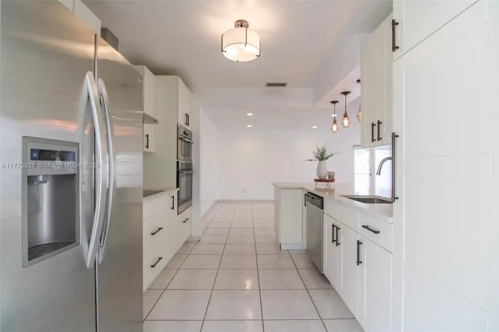 9680 SW 77th St, Miami FL 33173 photo 4