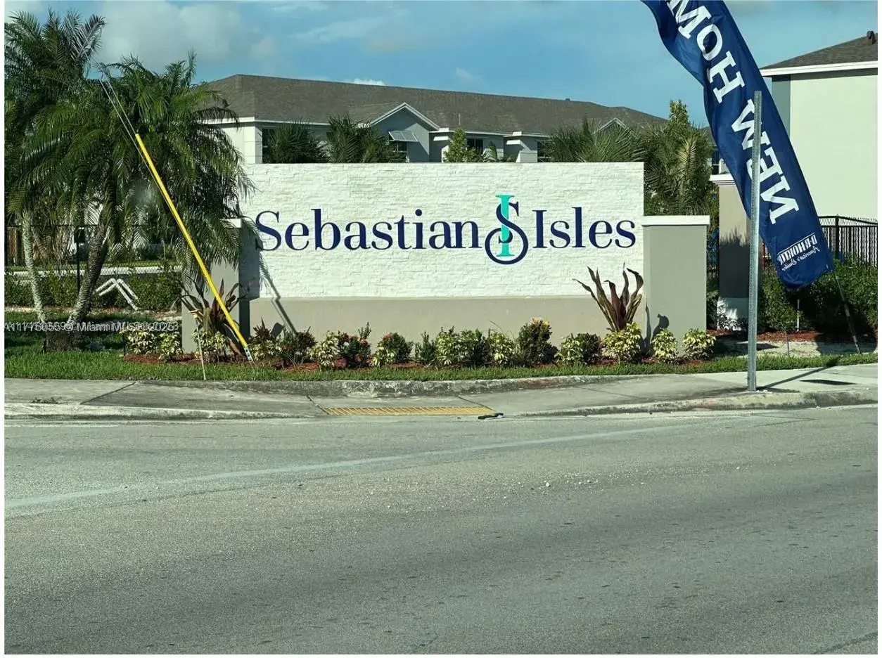 305 NE 1st Dr # 305, Florida City FL 33034