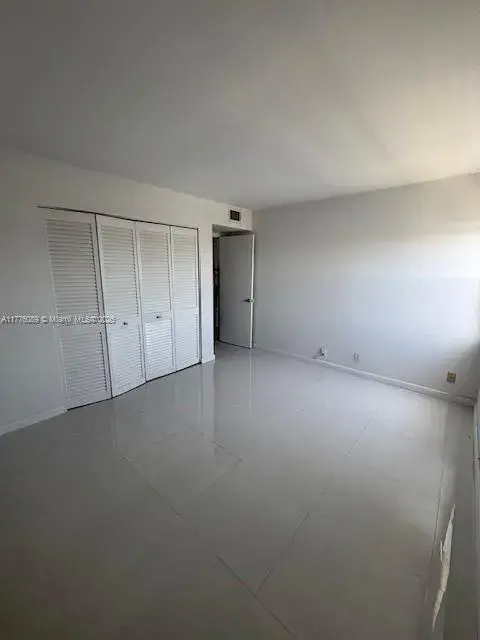 401 Golden Isles Dr # 712, Hallandale Beach FL 33009
