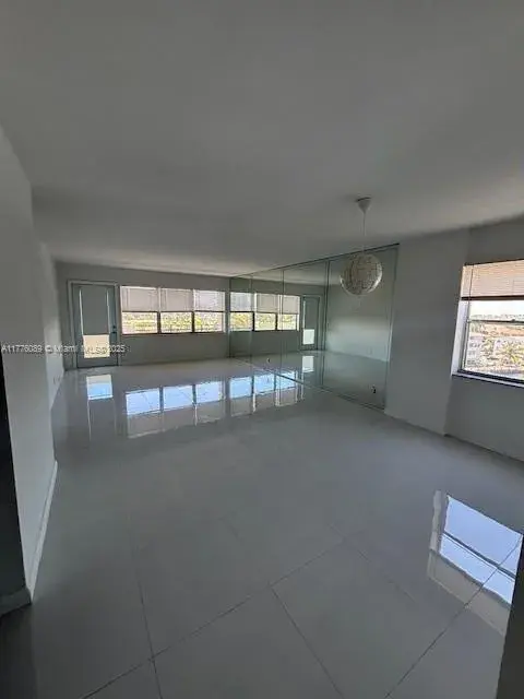 401 Golden Isles Dr # 712, Hallandale Beach FL 33009