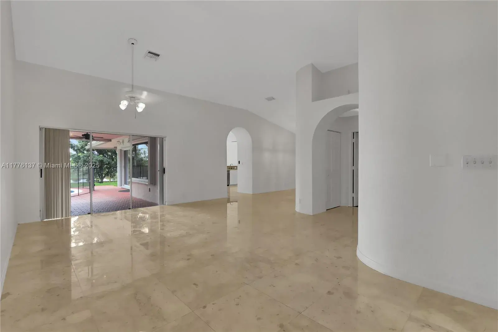 20506 SW 54th Pl, Pembroke Pines FL 33332
