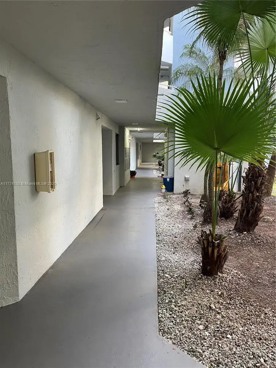 8335 SW 152nd Ave # 106, Miami FL 33193 photo 3