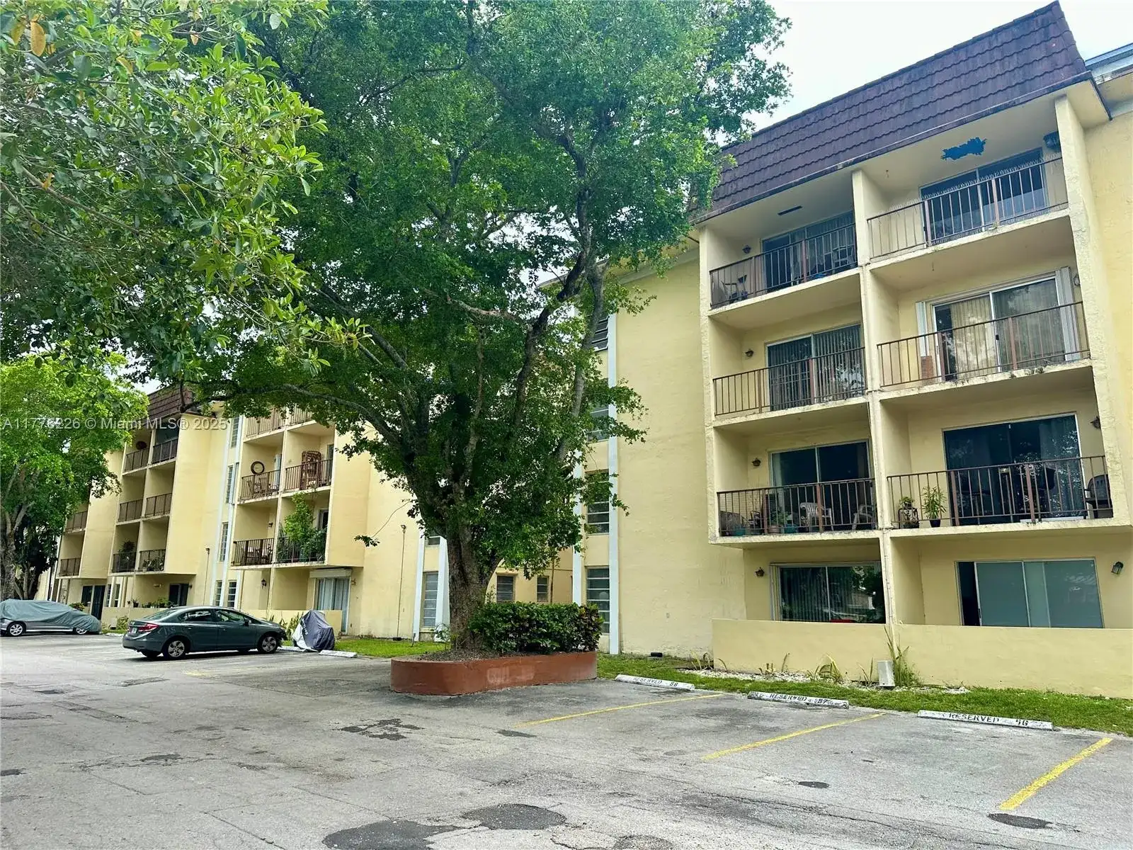 11925 NE 2nd Ave # B406, North Miami FL 33161 photo 2