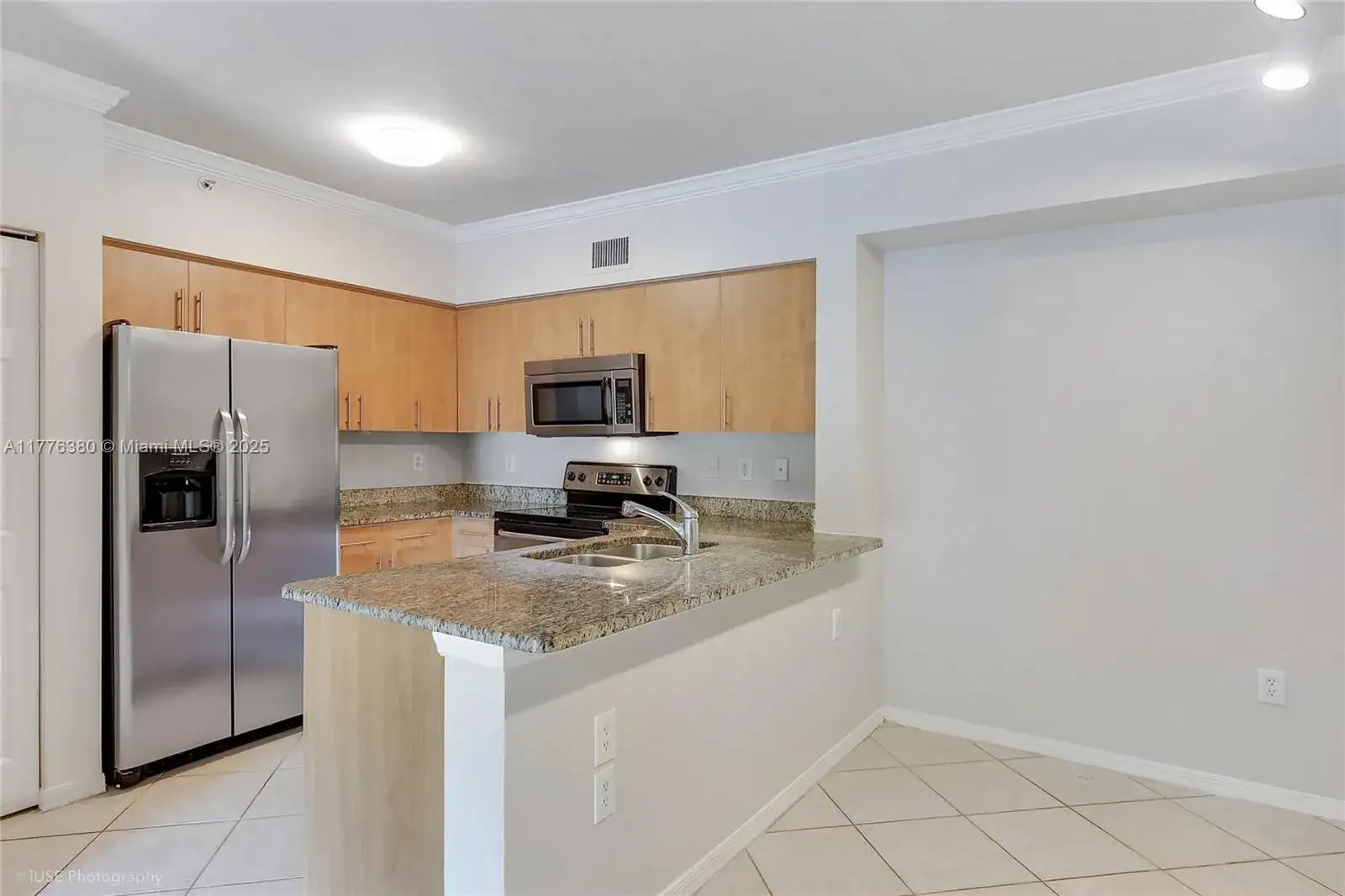 6434 Emerald Dunes Dr # 202, West Palm Beach FL 33411 photo 4