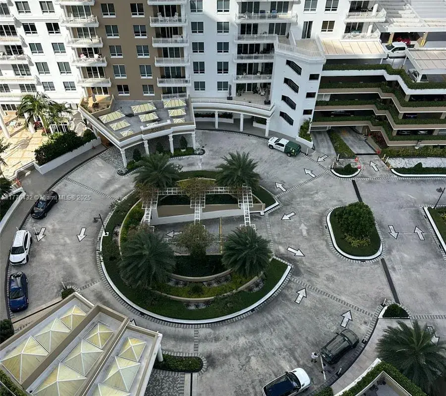 701 Brickell Key Blvd # 1808, Miami FL 33131