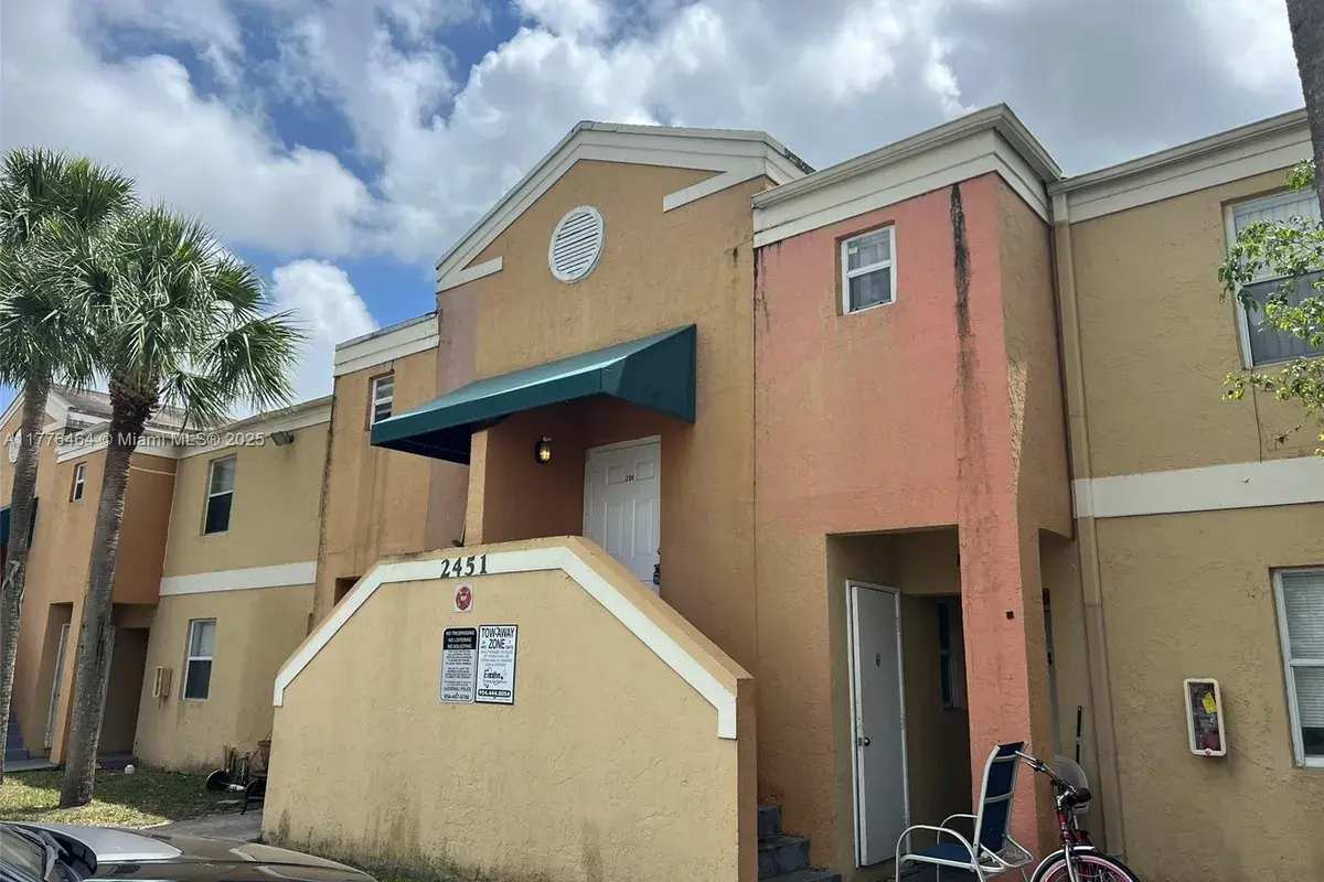2451 NW 56th Ave # 204, Lauderhill FL 33313