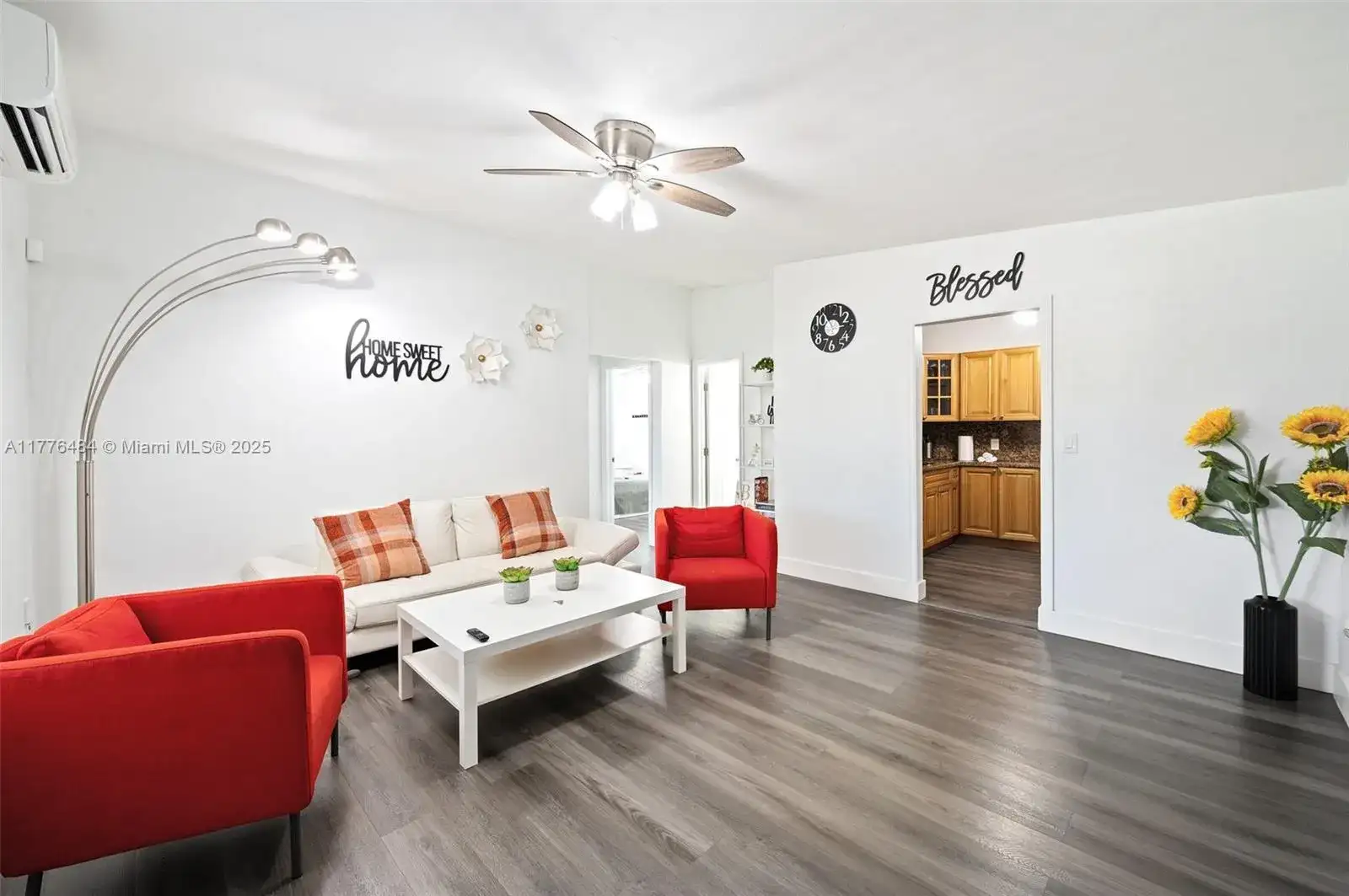 13840 NW 5th Ct, North Miami FL 33168 photo 4