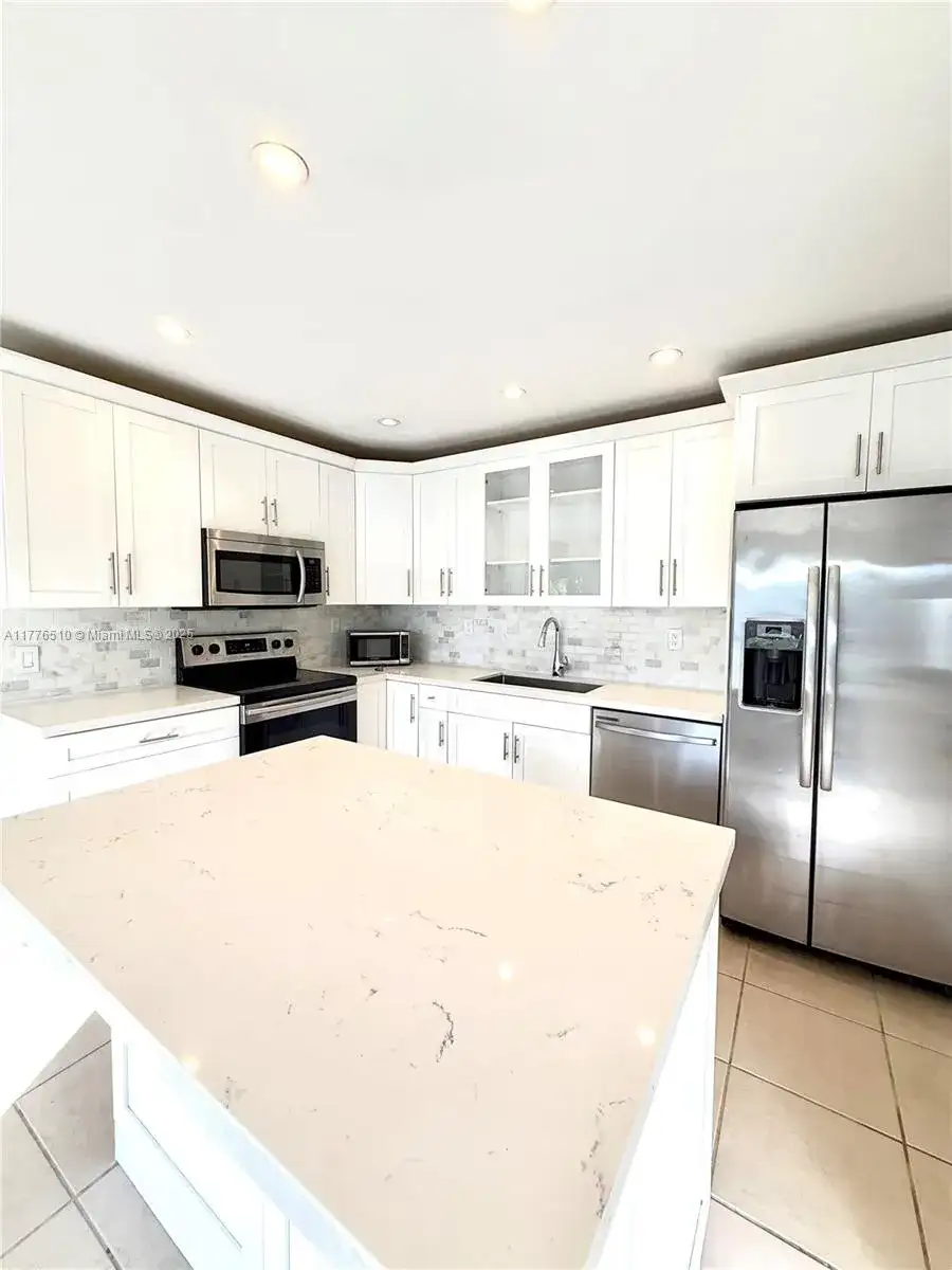 13345 SW 83rd Ct, Pinecrest FL 33156 photo 3