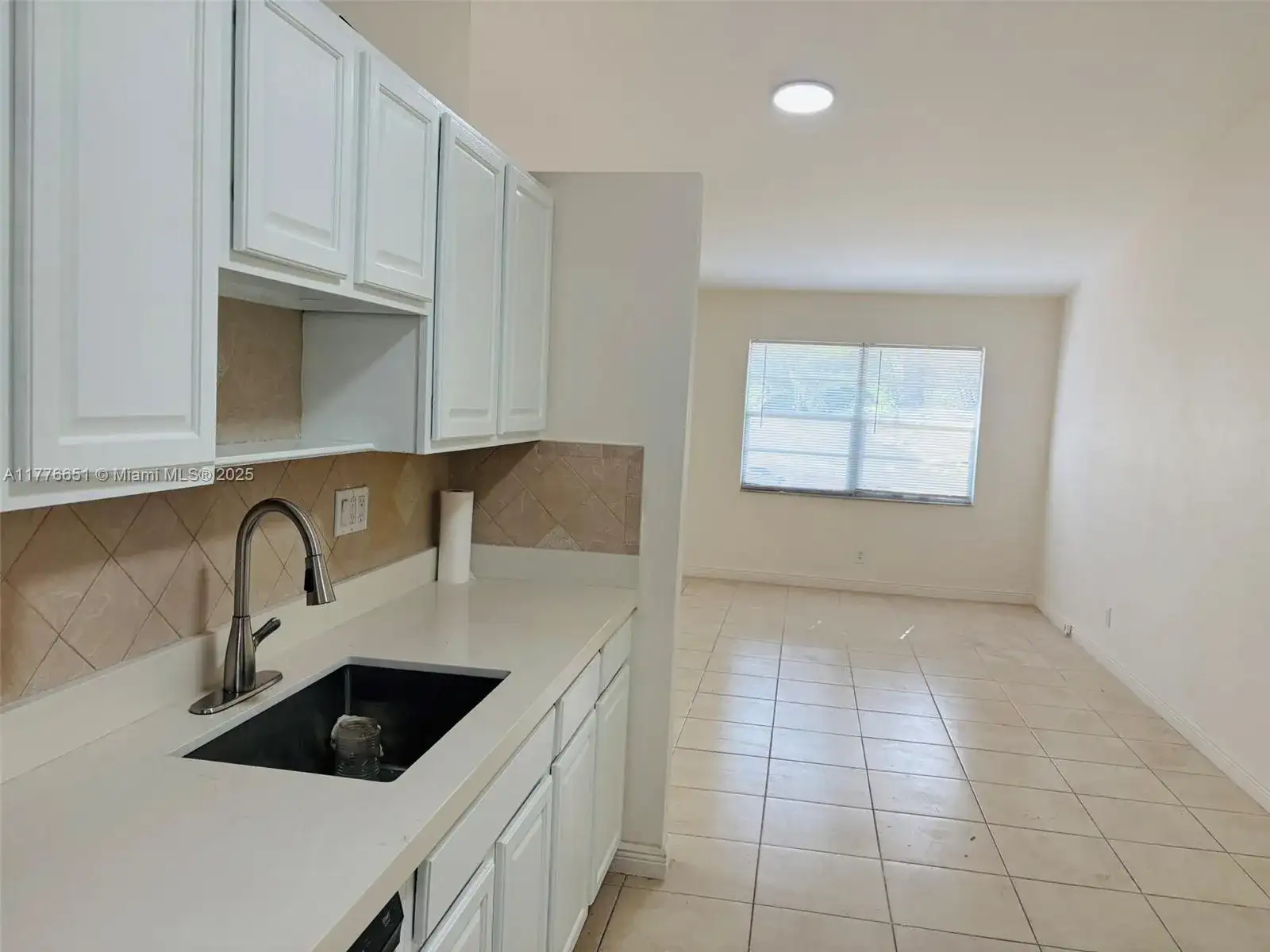 513 NW 43rd Pl, Deerfield Beach FL 33064 photo 5