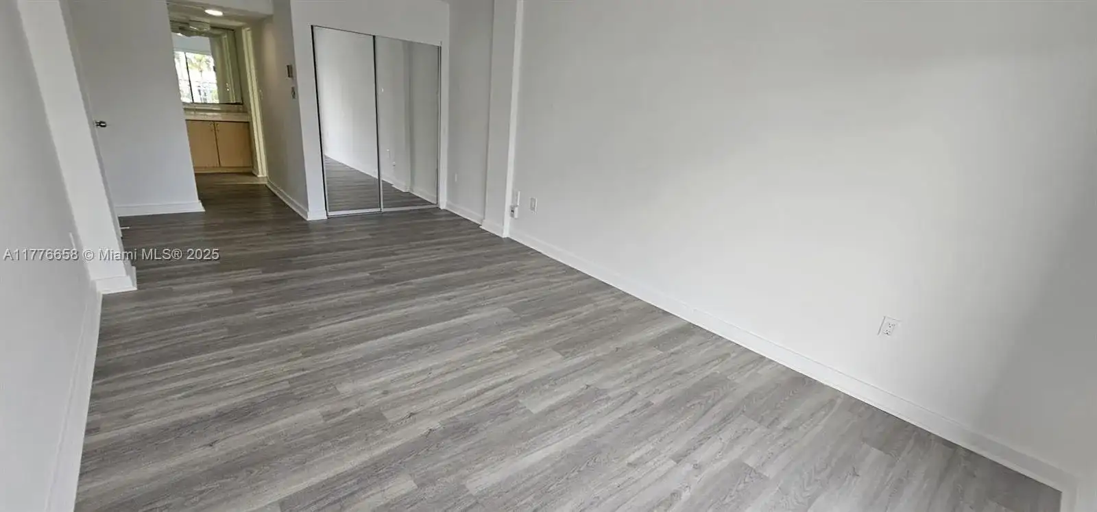 1650 NE 115th St # 203, Miami FL 33181 photo 5