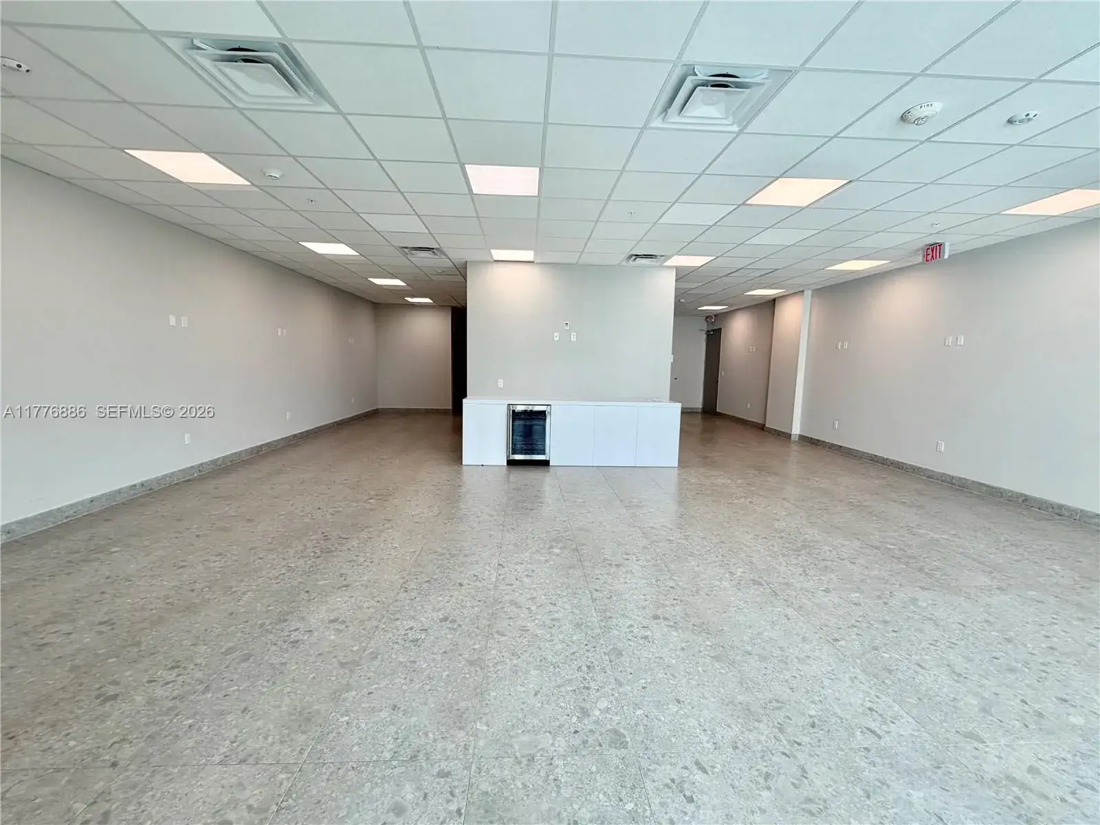 2820 NE 214th St # 1001, Aventura FL 33180
