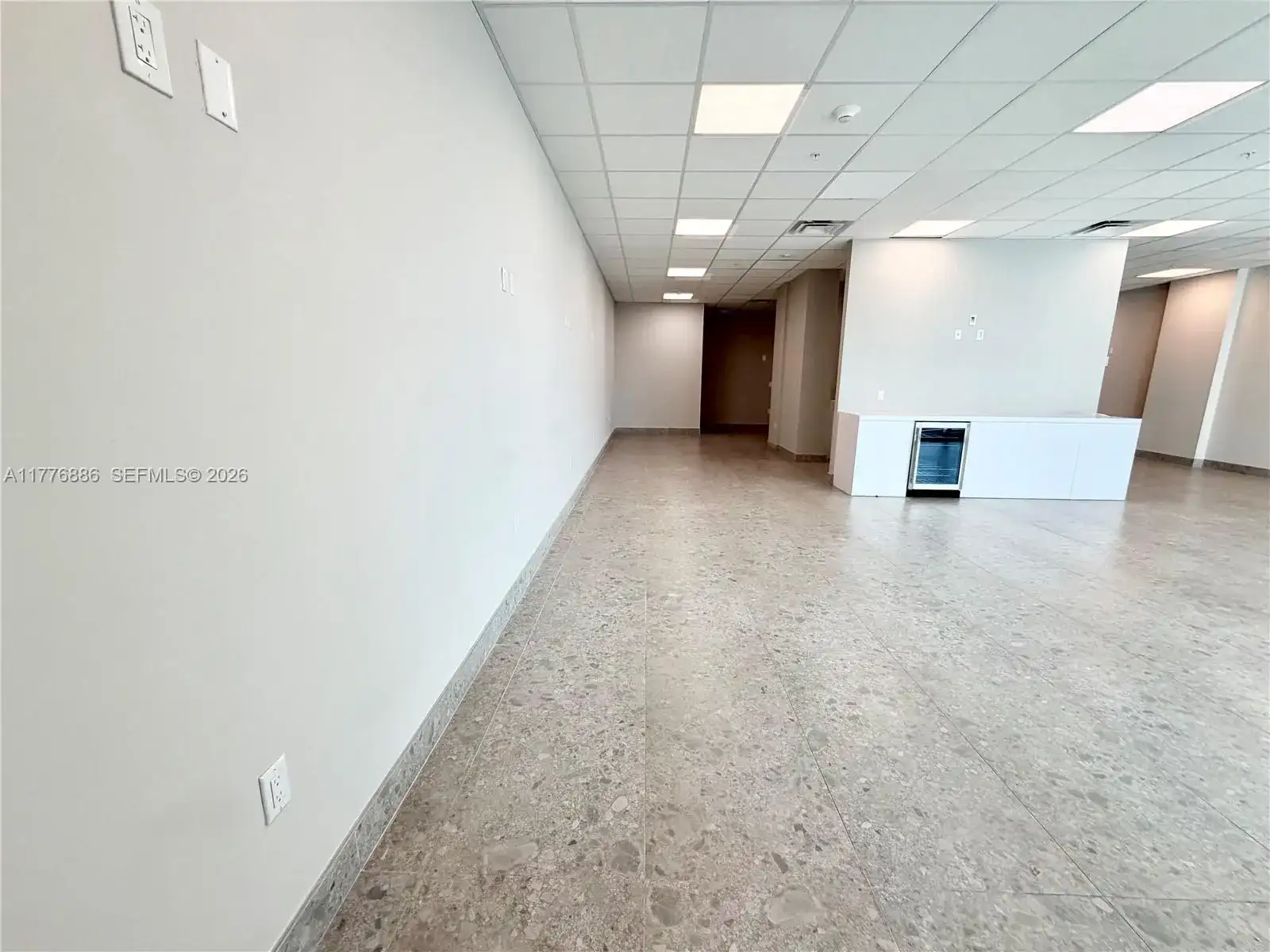 2820 NE 214th St # 1001, Aventura FL 33180 photo 2