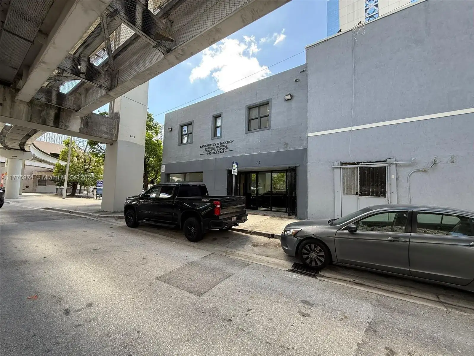 16 SW 1st Ave, Miami FL 33130 photo 2