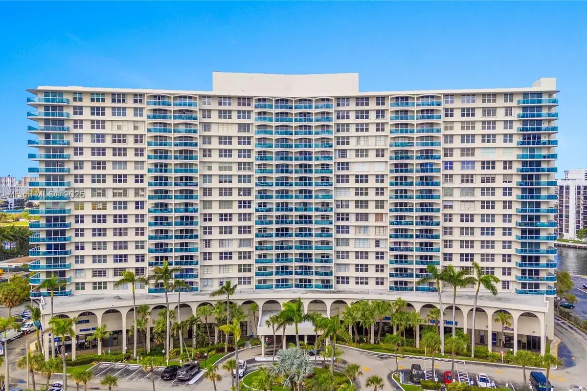 3800 S Ocean Dr # 1114, Hollywood FL 33019